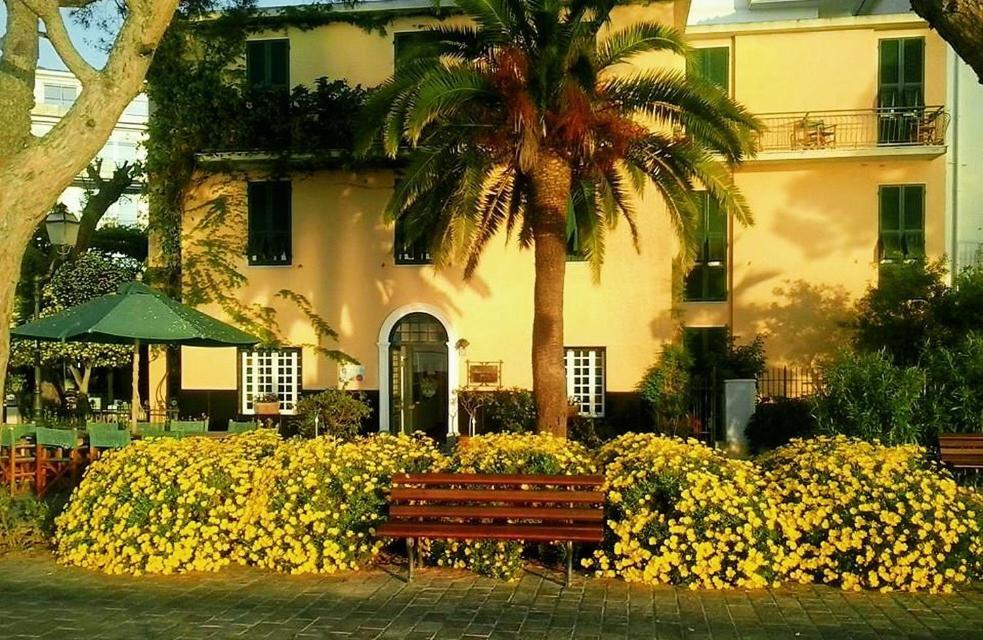 Hotel Beau Rivage Alassio Dış mekan fotoğraf
