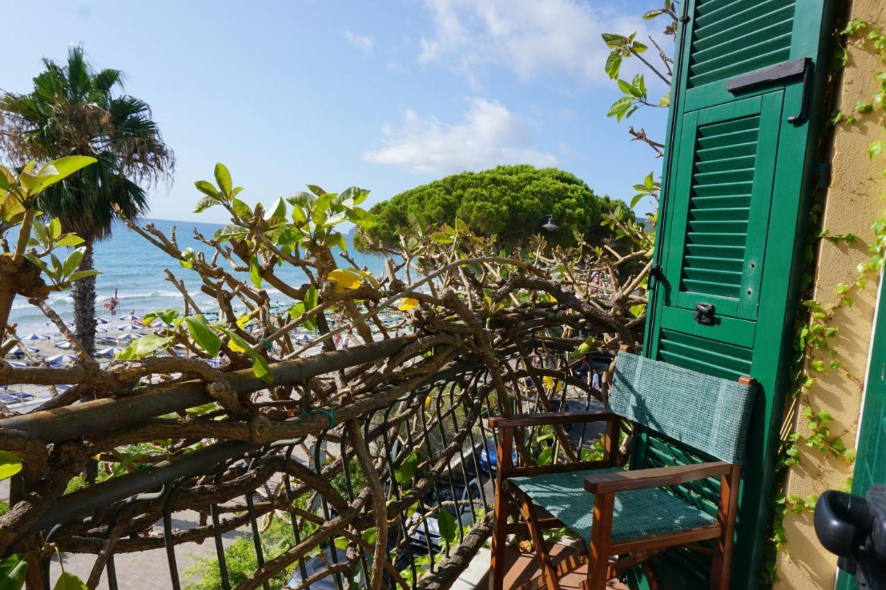 Hotel Beau Rivage Alassio Dış mekan fotoğraf